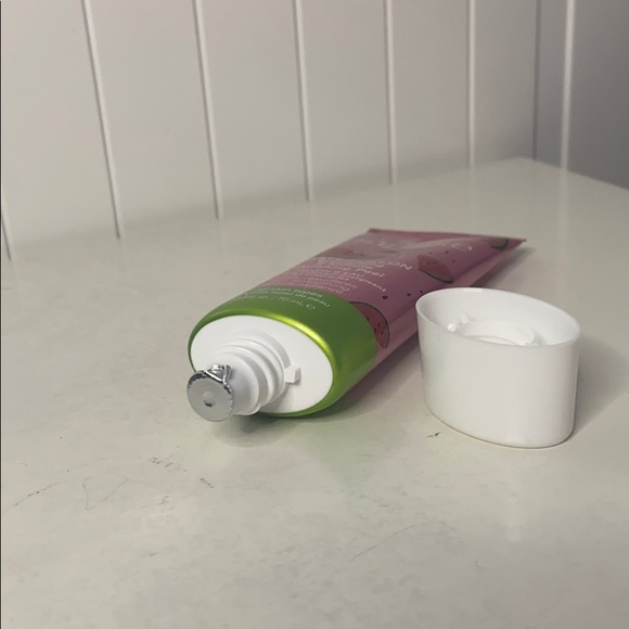 Pūrlisse Watermelon Energizing 2min Polishing Peel - Picture 3 of 3